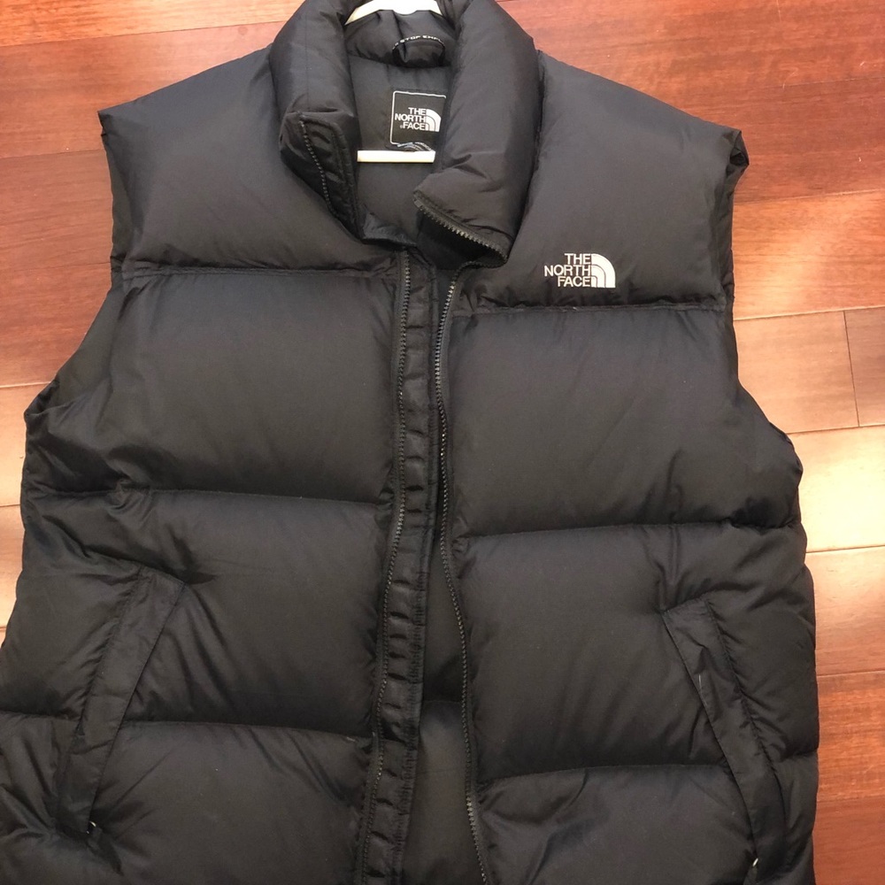 Men’s north face vest